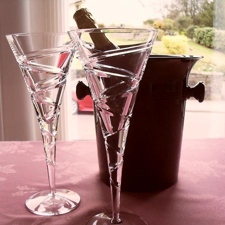 Invergarry Room Only Guest House For Adults Уиндермер Екстериор снимка
